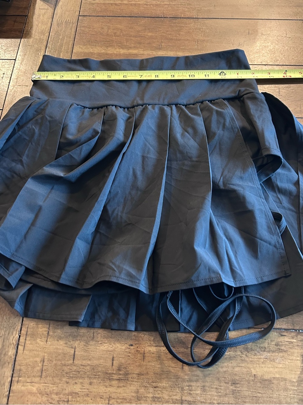 Halara Breezeful High Waisted Pleated 2-in-1 Asymmetric Hem Mini Skirt Large - Picture 10 of 11